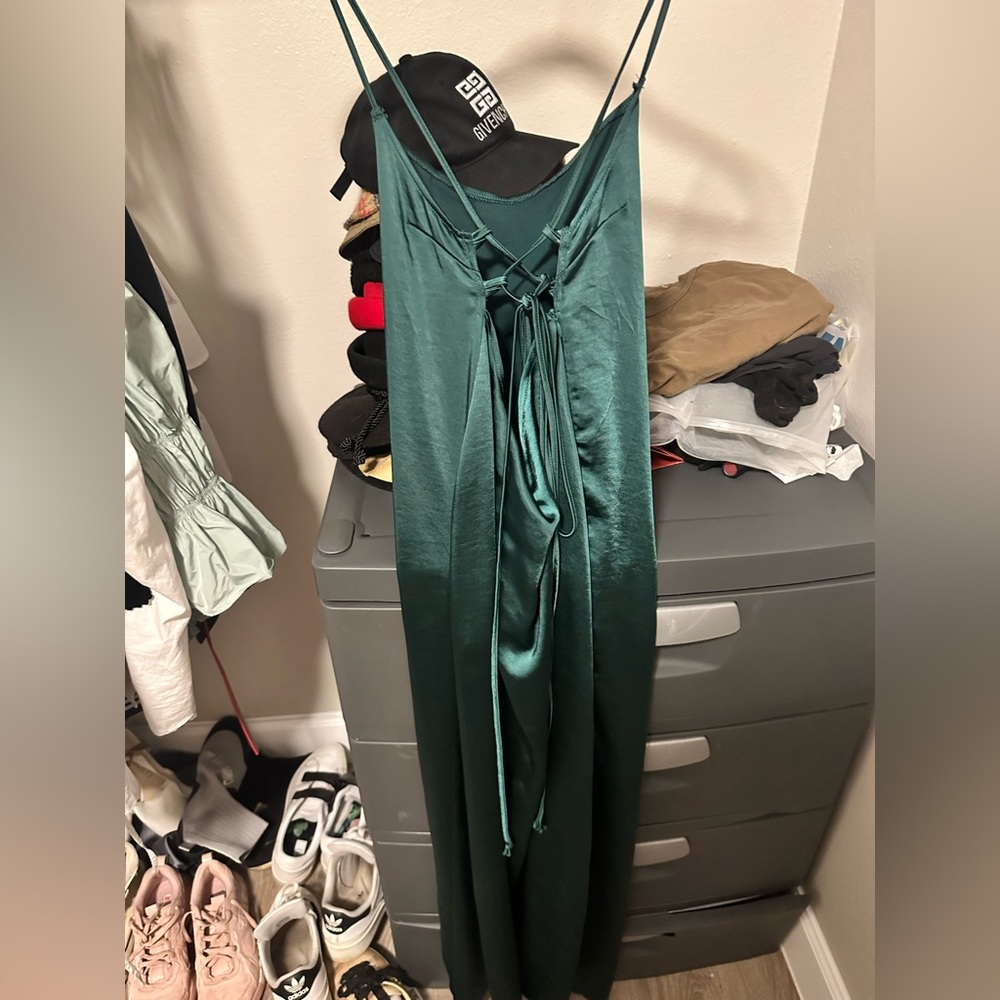 Motel Bonita Satin Slip Maxi Dress size large. Never worn with tags - Picture 6 of 7